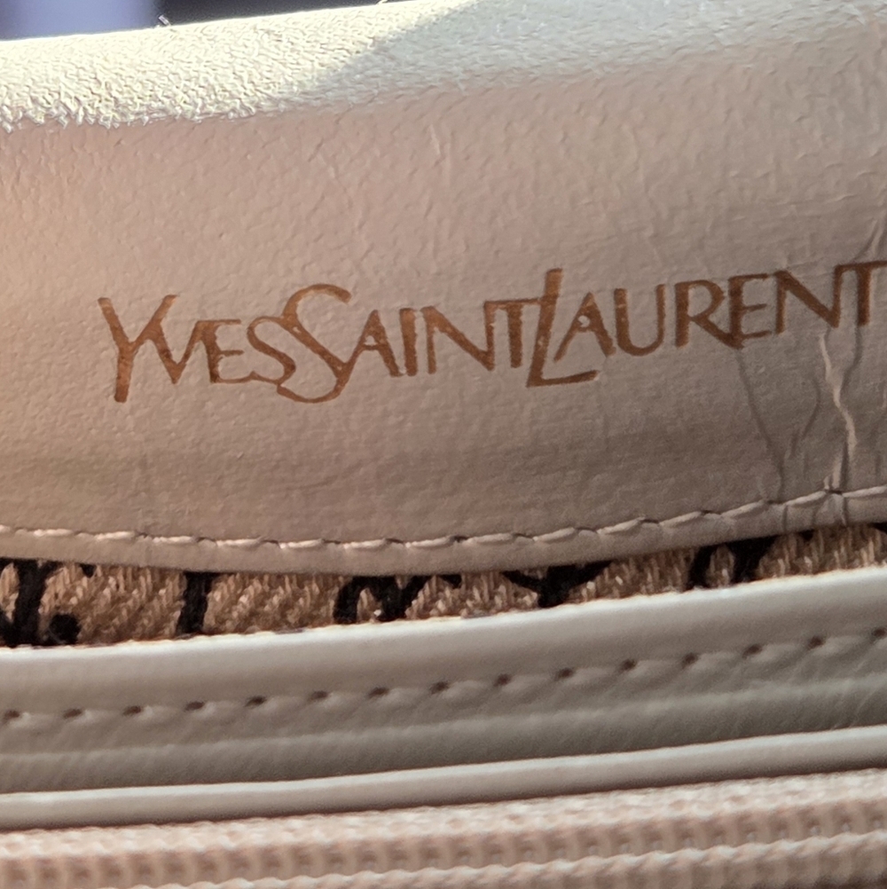 YSL Yves Saint Laurent Leather clutch/w Crossbody Strap-Authentic - Picture 5 of 12